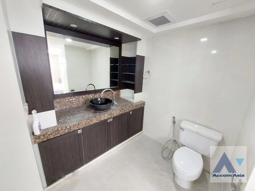 25  3 br Condominium for rent and sale in Sukhumvit ,Bangkok BTS Nana at Kallista Mansion AA36577