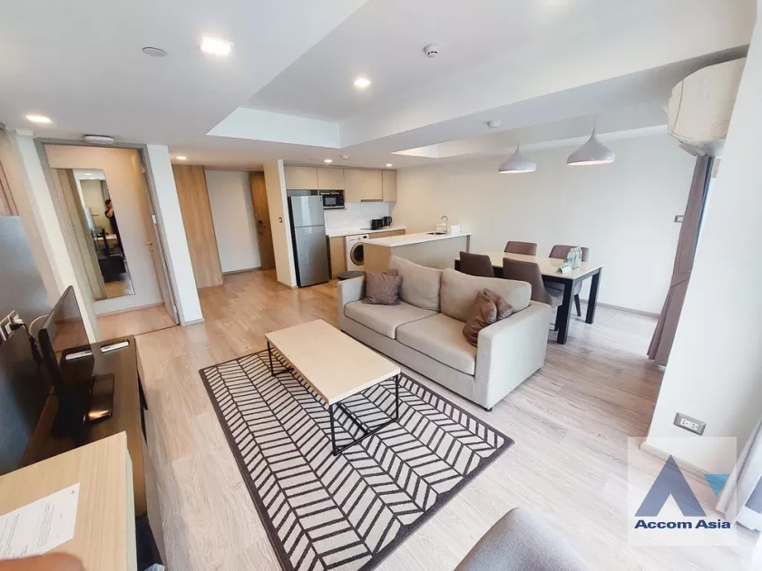unit 2 Bedrooms  Apartment For Rent in Sukhumvit, Bangkok  near BTS Ekkamai (AA36578)