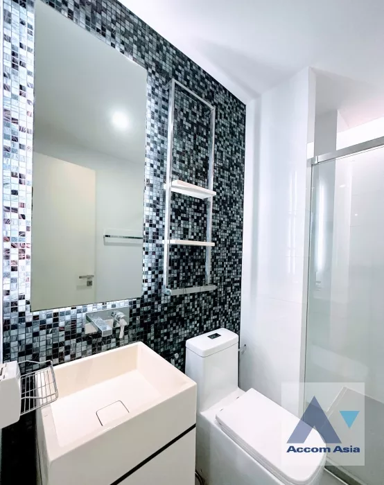 6  1 br Condominium for rent and sale in Sukhumvit ,Bangkok BTS Phra khanong at The Room Sukhumvit 69 AA36582