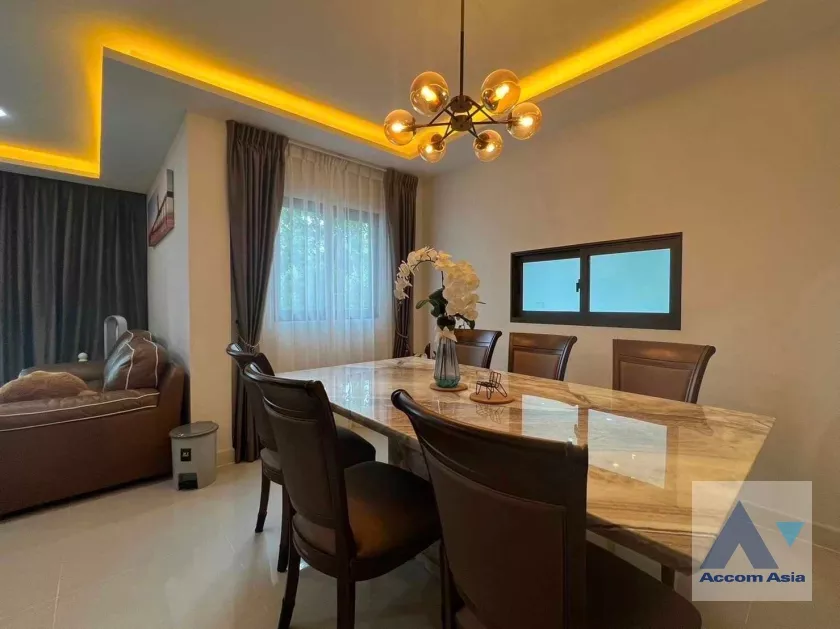 7  3 br Townhouse For Rent in  ,Samutprakan  at House AA36584