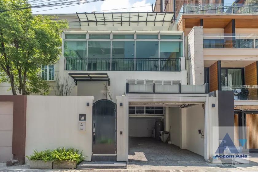 29  3 br House For Sale in ploenchit ,Bangkok BTS Ploenchit AA36589
