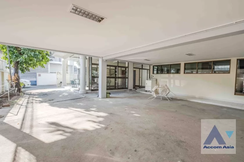 7  4 br House for rent and sale in Sukhumvit ,Bangkok BTS On Nut AA36596