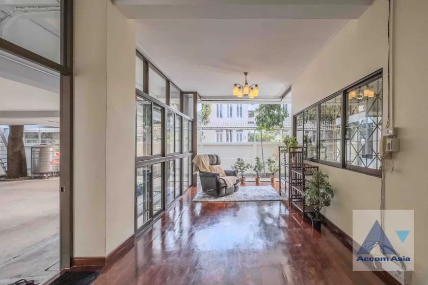 13  4 br House for rent and sale in Sukhumvit ,Bangkok BTS On Nut AA36596