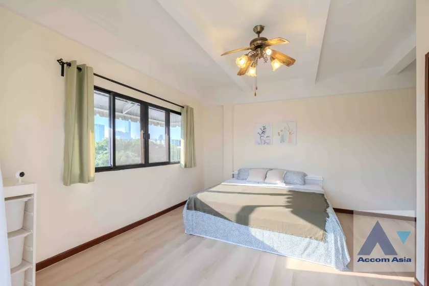 31  4 br House For Rent in sukhumvit ,Bangkok BTS On Nut AA36596