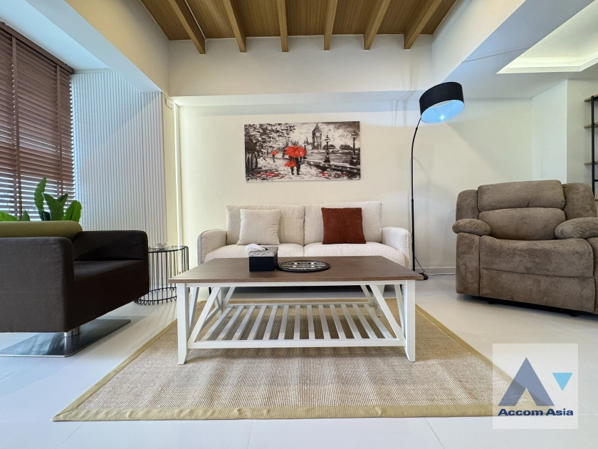  1  2 br Townhouse For Sale in Sukhumvit ,Bangkok BTS Phra khanong at Moo Baan Klongtan Nivet AA36604