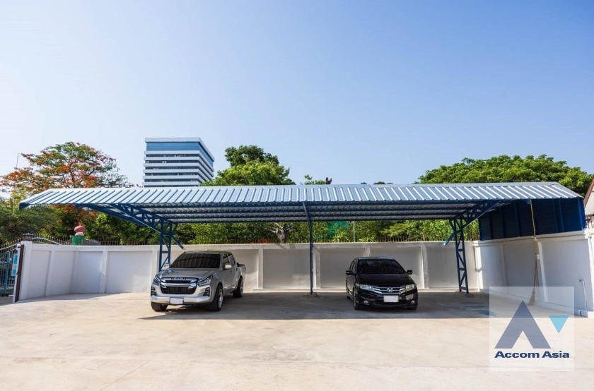  1  2 br House For Rent in Sukhumvit ,Bangkok BTS Phrom Phong AA36616