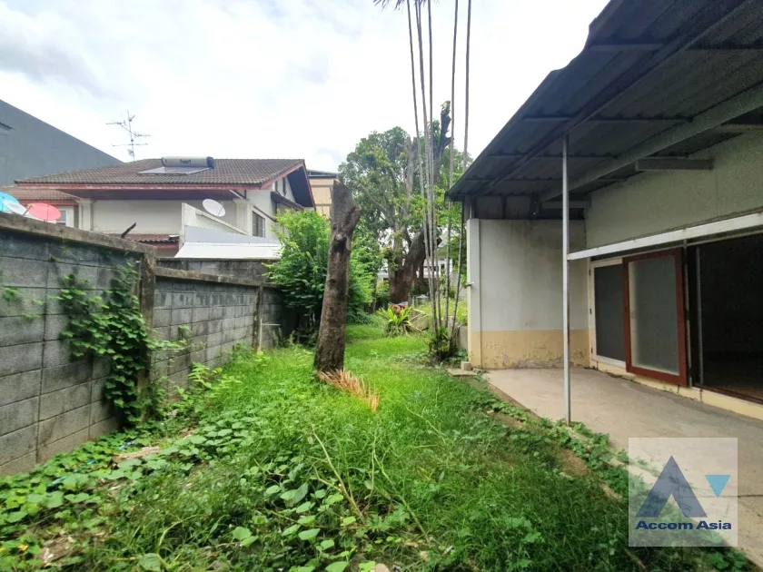14  2 br House for rent and sale in Pattanakarn ,Bangkok ARL Ramkhamhaeng AA36622
