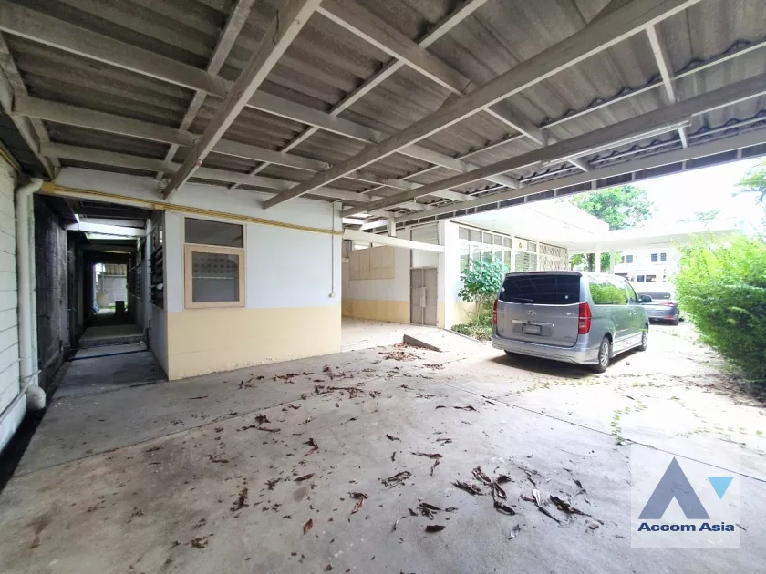 36  2 br House for rent and sale in Pattanakarn ,Bangkok ARL Ramkhamhaeng AA36622