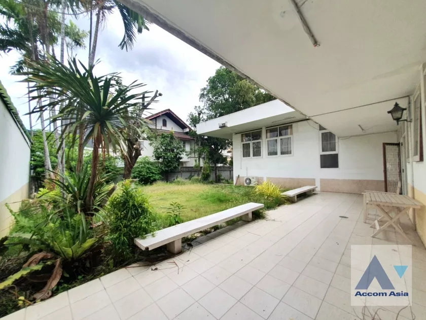 7  2 br House for rent and sale in Pattanakarn ,Bangkok ARL Ramkhamhaeng AA36622