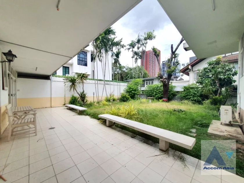 8  2 br House for rent and sale in Pattanakarn ,Bangkok ARL Ramkhamhaeng AA36622