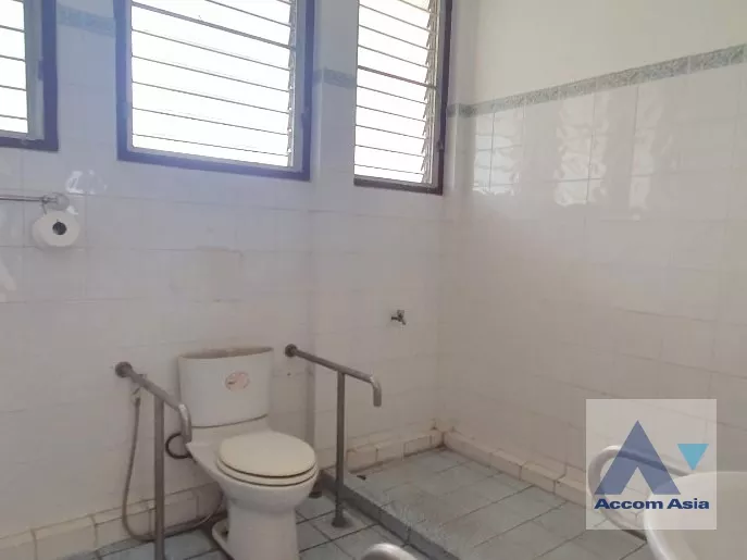 46  2 br House for rent and sale in Pattanakarn ,Bangkok ARL Ramkhamhaeng AA36622