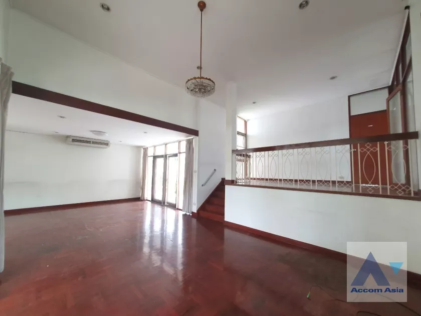 16  2 br House for rent and sale in Pattanakarn ,Bangkok ARL Ramkhamhaeng AA36622