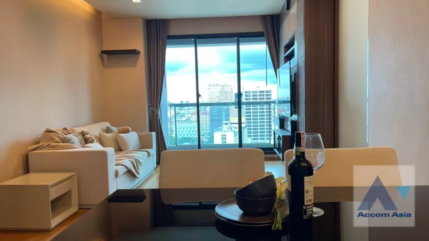 6  1 br Condominium For Rent in Silom ,Bangkok BTS Chong Nonsi at The Address Sathorn AA36625