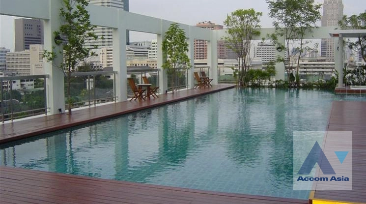 Pet friendly |  Highly Convenient Residence Fews Mins Walk to Silom and Sathon Apartment  3 Bedroom for Rent BTS Chong Nonsi in Silom Bangkok