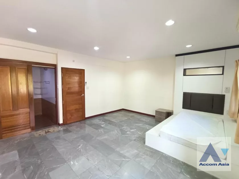 14  4 br Townhouse for rent and sale in Rama 3 ,Bangkok  AA36635