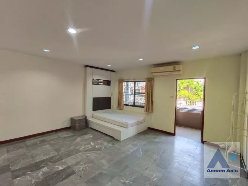 13  4 br Townhouse for rent and sale in Rama 3 ,Bangkok  AA36635