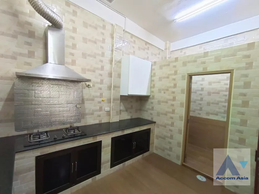 11  4 br Townhouse for rent and sale in Rama 3 ,Bangkok  AA36635