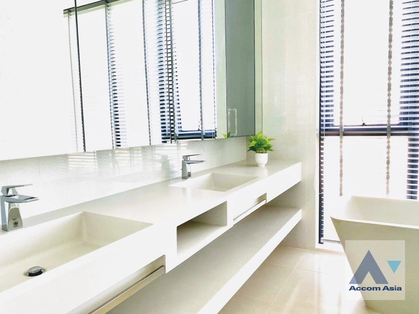 13  2 br Condominium for rent and sale in Sukhumvit ,Bangkok BTS Phrom Phong at Vittorio Sukhumvit 39 AA36636