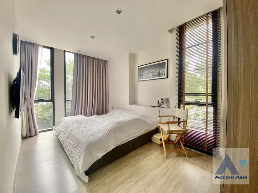 2 Bedrooms  Condominium For Sale in Sukhumvit, Bangkok  near BTS On Nut (AA36641)