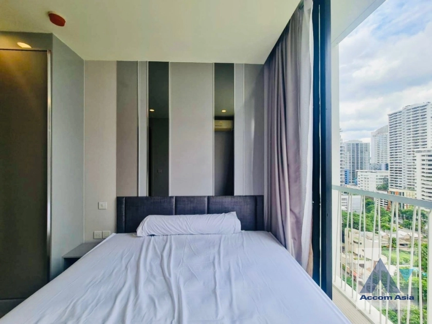 unitCorner Unit, Fully Furnished | Noble Recole