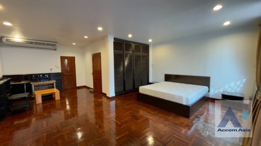 6  4 br House for rent and sale in Sukhumvit ,Bangkok BTS Ekkamai at Ekkamai Villas AA36656