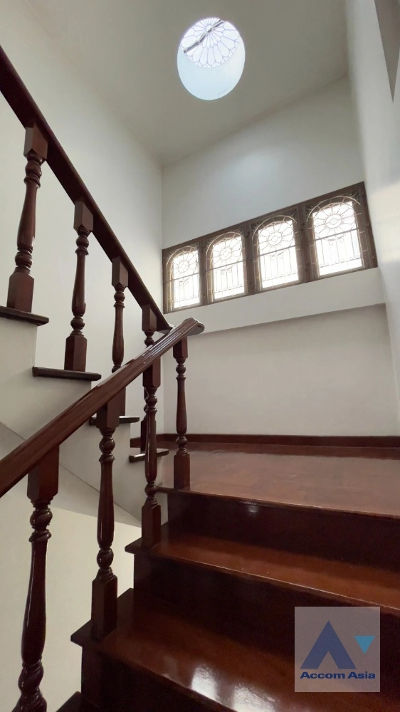 4  4 br House for rent and sale in Sukhumvit ,Bangkok BTS Ekkamai at Ekkamai Villas AA36656