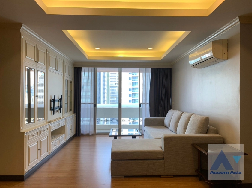  Newton Tower Condominium  3 Bedroom for Rent BTS Nana in Sukhumvit Bangkok