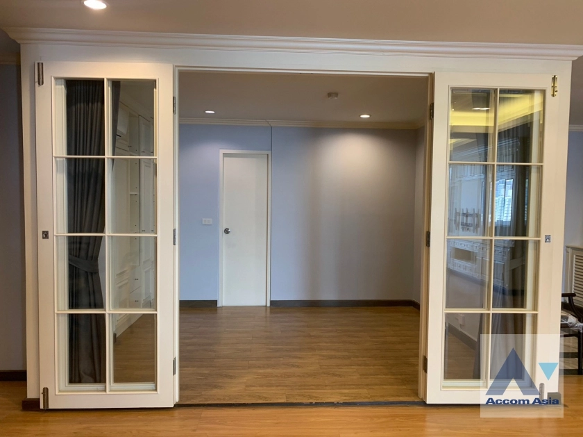 5  3 br Condominium for rent and sale in Sukhumvit ,Bangkok BTS Nana at Newton Tower AA36660