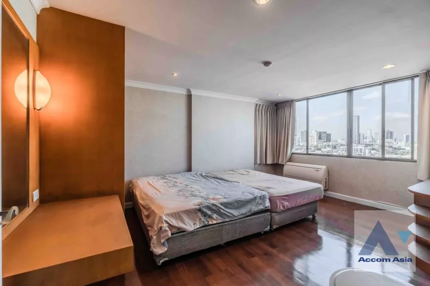 21  3 br Condominium For Rent in Sukhumvit ,Bangkok BTS Ekkamai at Oriental Tower AA36666