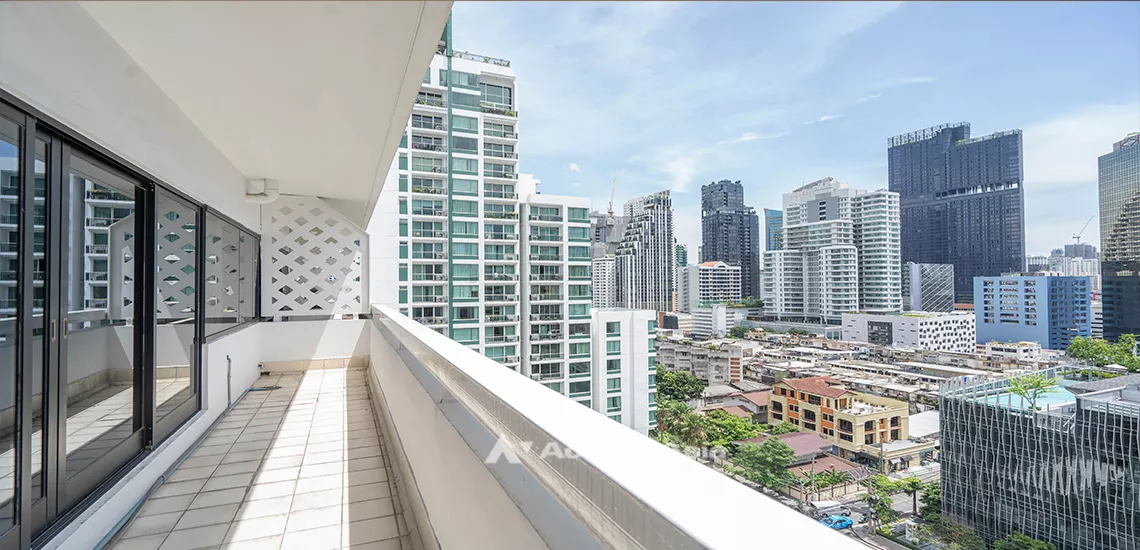 unit 2 Bedrooms  Apartment For Rent in Sukhumvit, Bangkok  near BTS Asok - MRT Sukhumvit (15089)