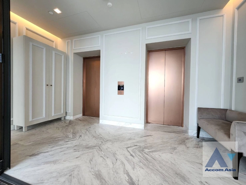 25  2 br Condominium For Sale in Sukhumvit ,Bangkok BTS Thong Lo at The Monument Thong Lo AA36676