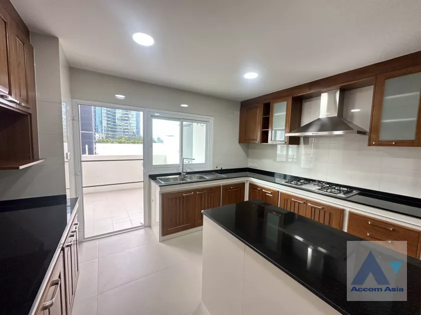 4  3 br Apartment For Rent in Sukhumvit ,Bangkok BTS Asok - MRT Sukhumvit at Perfect For Family AA36684