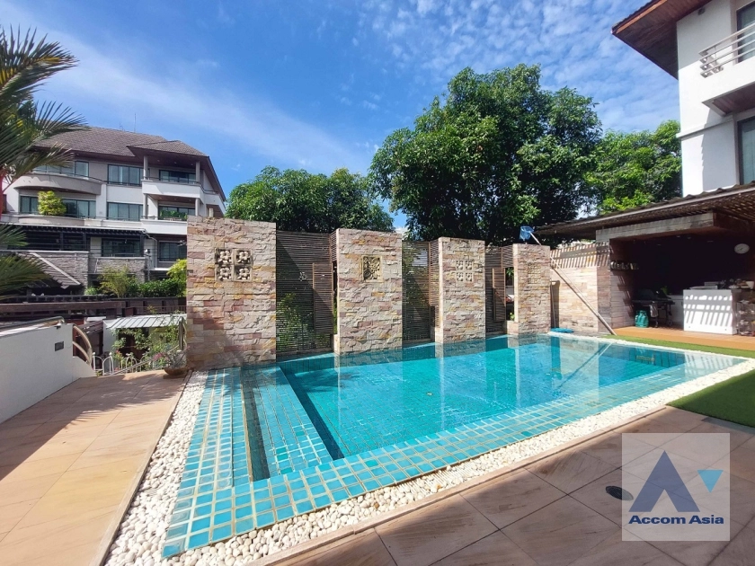  1  3 br House For Rent in Sathorn ,Bangkok MRT Khlong Toei 55091