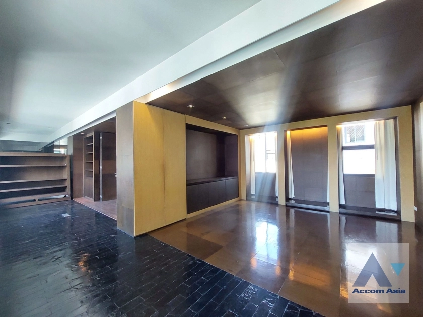 18  3 br House For Rent in Sathorn ,Bangkok MRT Khlong Toei 55091