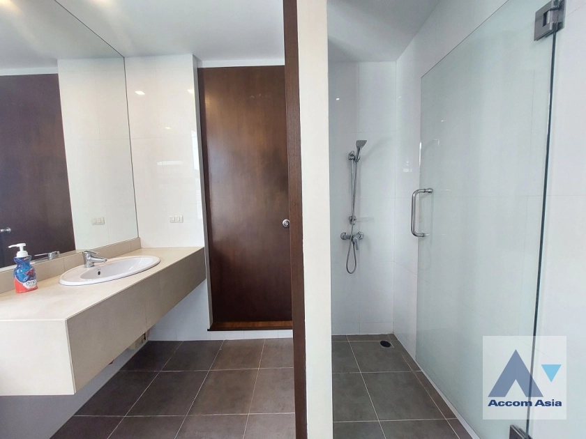 36  3 br House For Rent in Sathorn ,Bangkok MRT Khlong Toei 55091
