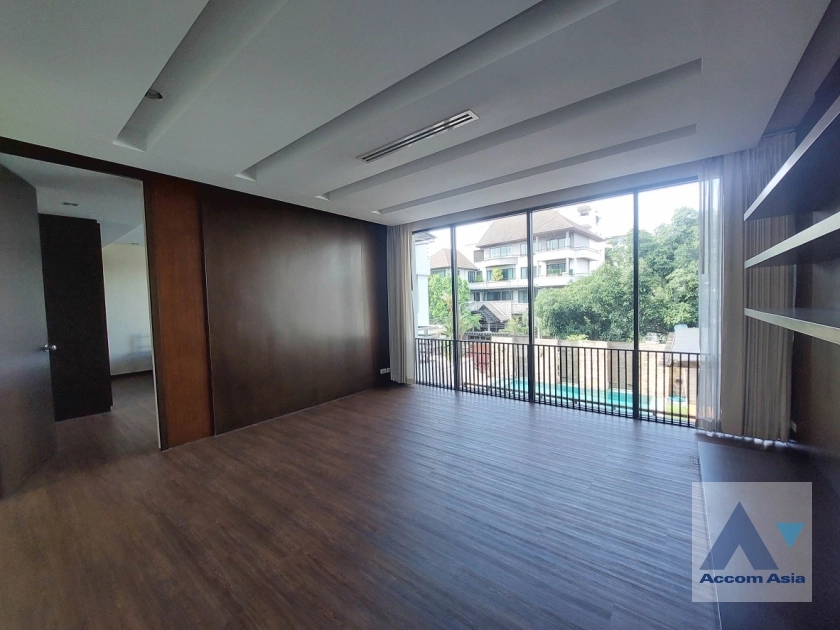 19  3 br House For Rent in Sathorn ,Bangkok MRT Khlong Toei 55091