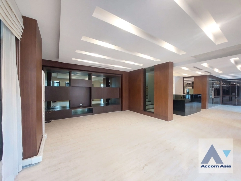 10  3 br House For Rent in Sathorn ,Bangkok MRT Khlong Toei 55091