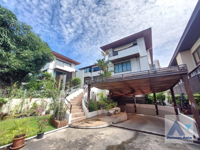 8  3 br House For Rent in Sathorn ,Bangkok MRT Khlong Toei 55091