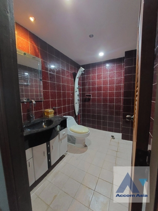 16  4 br Townhouse For Sale in Sukhumvit ,Bangkok BTS Phra khanong AA36700