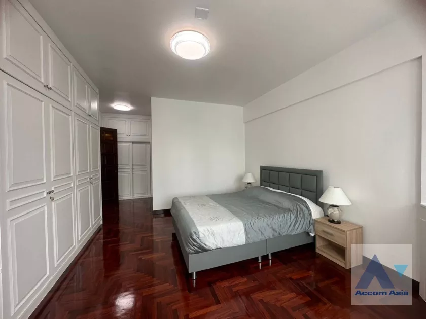 12  3 br Apartment For Rent in Sukhumvit ,Bangkok BTS Phrom Phong at The comfortable low rise residence AA36711