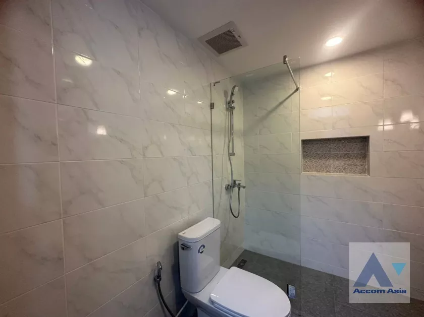 21  3 br Apartment For Rent in Sukhumvit ,Bangkok BTS Phrom Phong at The comfortable low rise residence AA36711