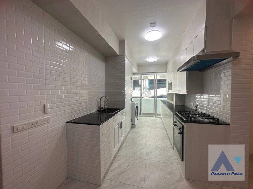 8  3 br Apartment For Rent in Sukhumvit ,Bangkok BTS Phrom Phong at The comfortable low rise residence AA36711