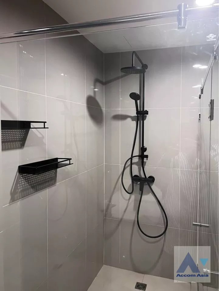 11  1 br Condominium For Sale in Ploenchit ,Bangkok BTS Ploenchit at Noble Above Wireless Ruamrudee AA36724