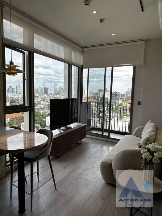  Rhythm Ekkamai Estate Condominium  1 Bedroom for Rent BTS Ekkamai in Sukhumvit Bangkok