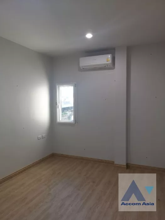 8  6 br House For Rent in phaholyothin ,Bangkok  AA36741