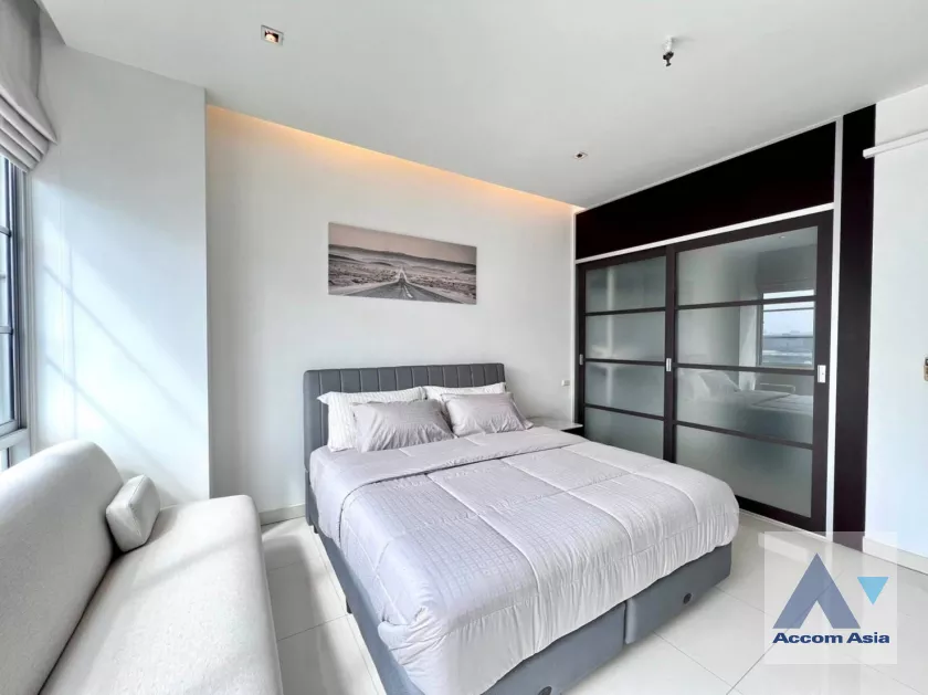 5  2 br Condominium For Rent in Sukhumvit ,Bangkok BTS Asok - MRT Sukhumvit at CitiSmart Sukhumvit 18 AA36742