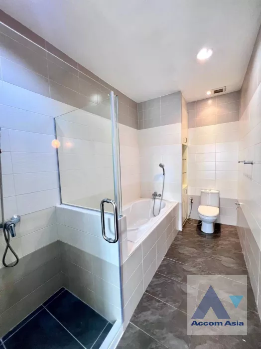 9  2 br Condominium For Rent in Sukhumvit ,Bangkok BTS Asok - MRT Sukhumvit at CitiSmart Sukhumvit 18 AA36742