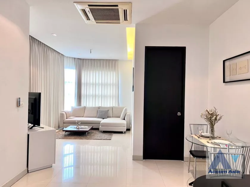  1  2 br Condominium For Rent in Sukhumvit ,Bangkok BTS Asok - MRT Sukhumvit at CitiSmart Sukhumvit 18 AA36742