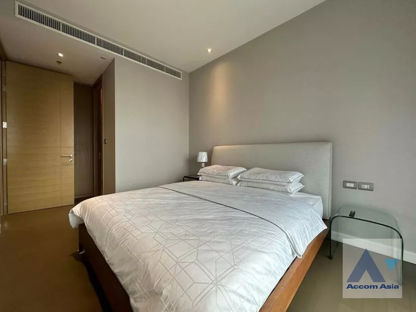 6  1 br Condominium For Sale in Ploenchit ,Bangkok BTS Ratchadamri at Magnolias Ratchadamri Boulevard AA36743