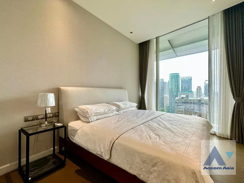 5  1 br Condominium For Sale in Ploenchit ,Bangkok BTS Ratchadamri at Magnolias Ratchadamri Boulevard AA36743